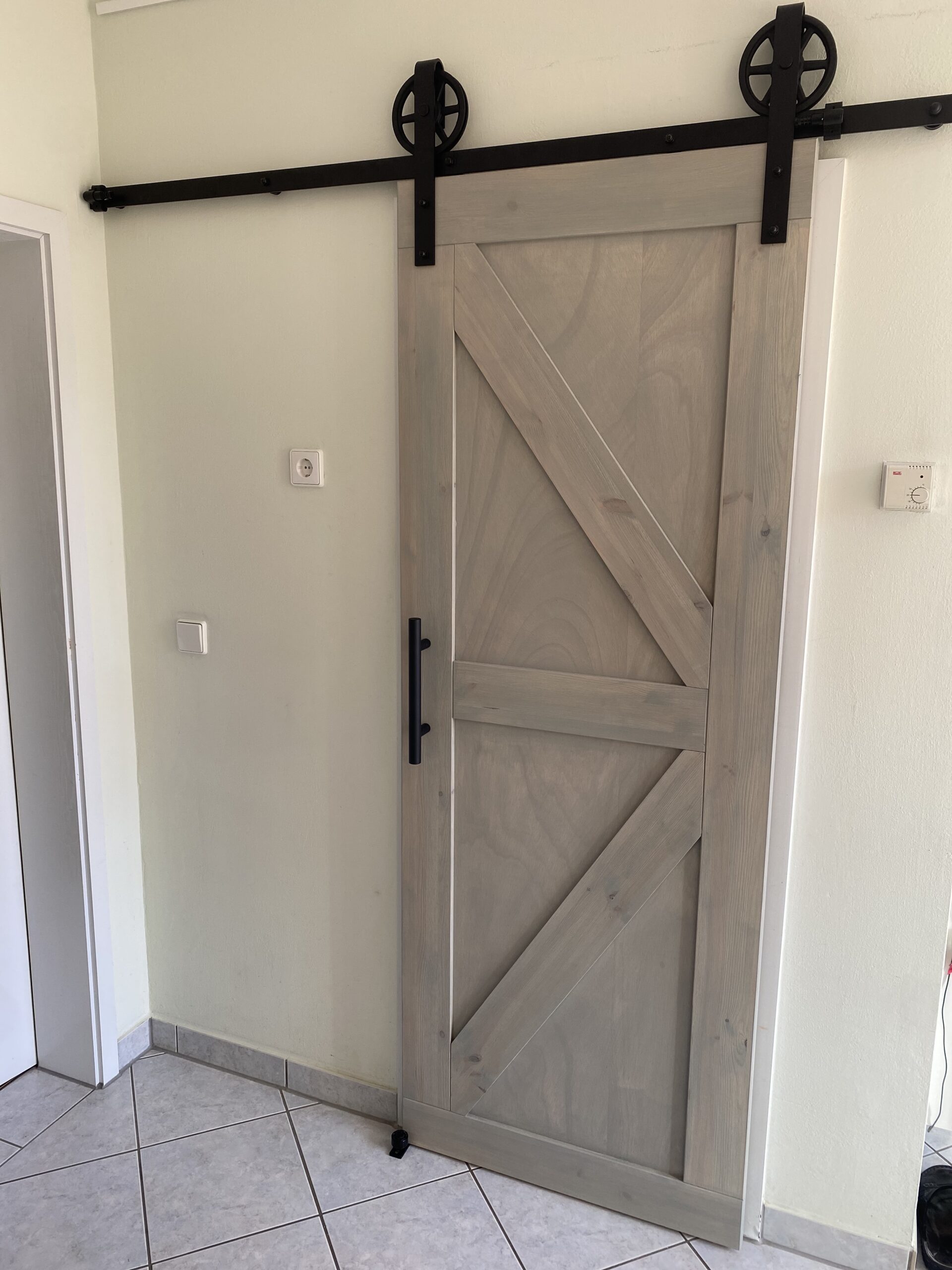 der-holz-hannes-holzhannes-hilft-holzprojekt-  3024x4032-schiebetuer-2-jpeg
